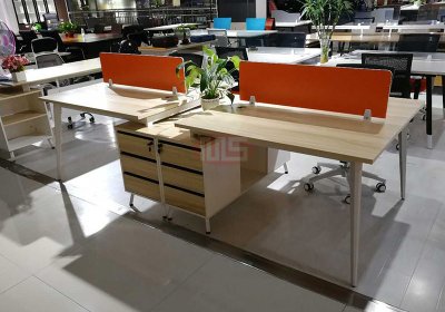 中鐵財(cái)智中心辦公家具定制案例